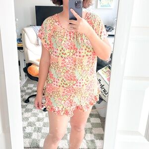 Uncle Frank flowy top size XS